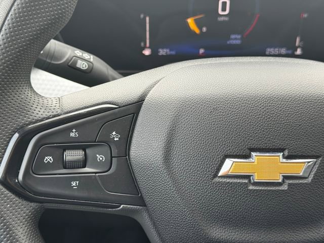 Used 2025 Chevrolet Trax LT image 25