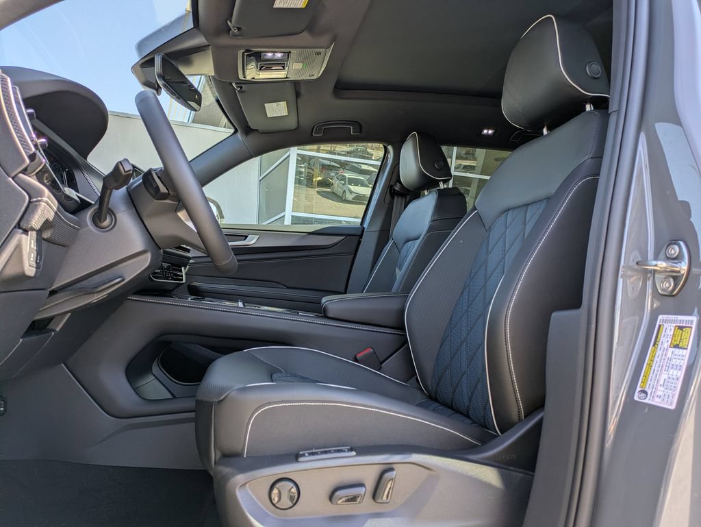 New 2026 Volkswagen Atlas Cross Sport SEL Premium R-Line AWD/4WD image 2
