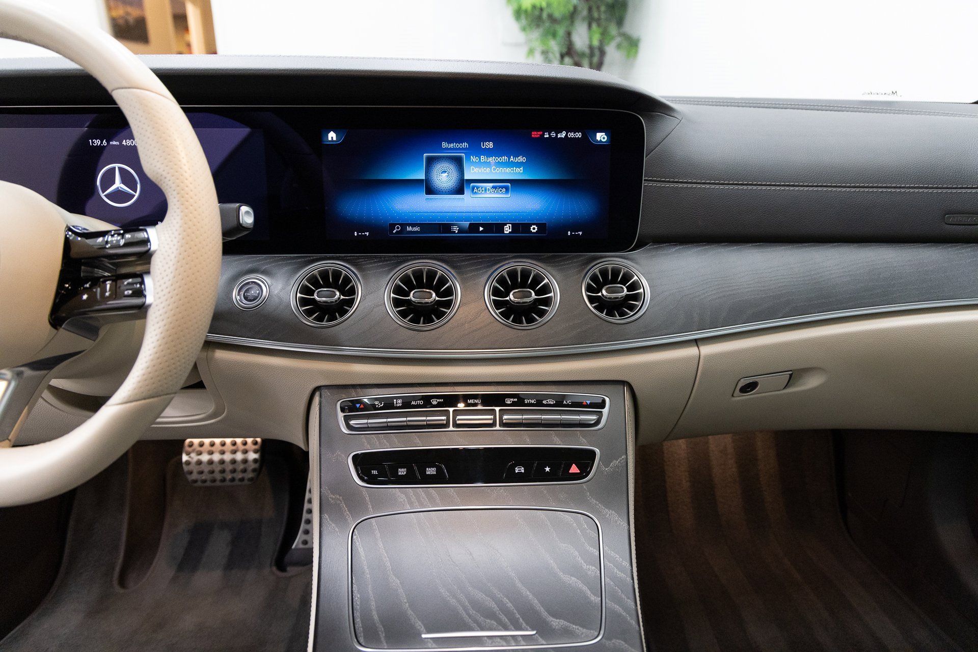 Used 2021 Mercedes-Benz E 450 Coupe image 18