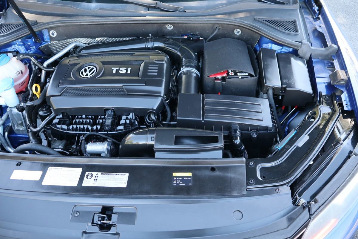 Used 2017 Volkswagen Passat 1.8T S FWD image 40