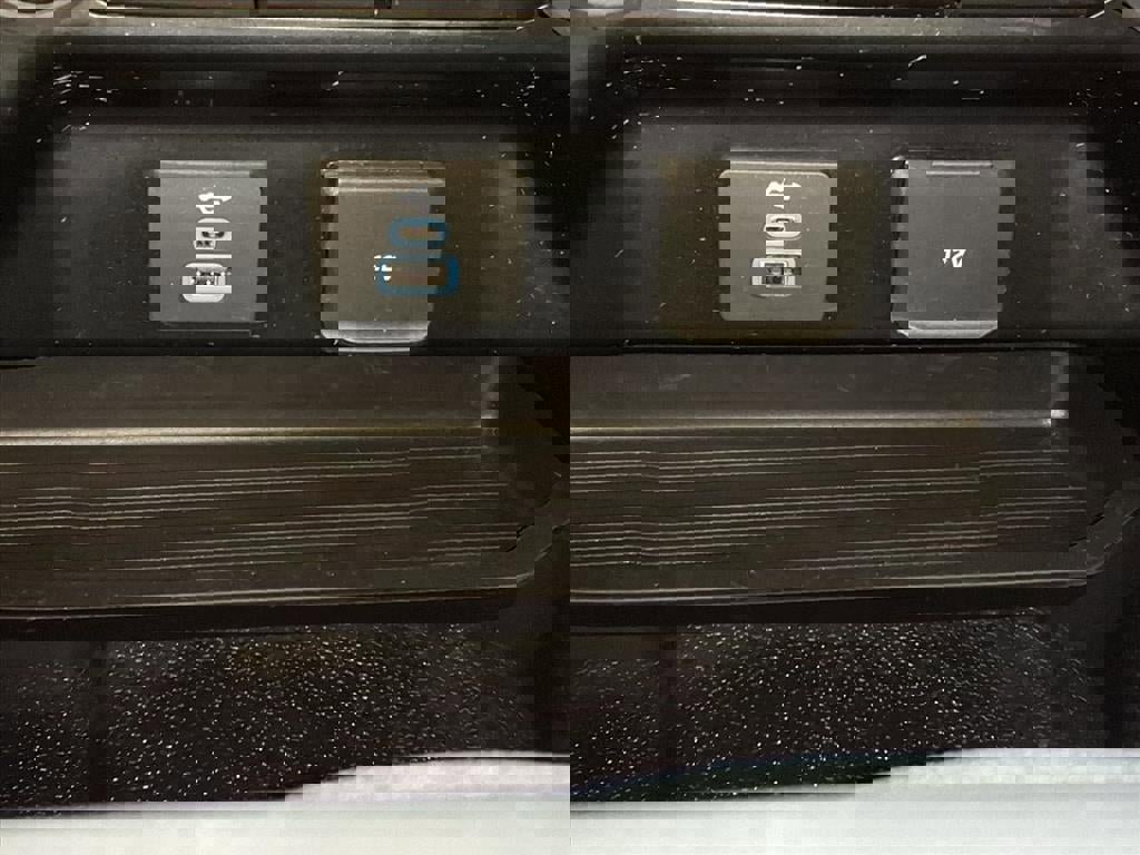 Used 2024 Ford F250 XLT w/ FX4 Off-Road Package image 21