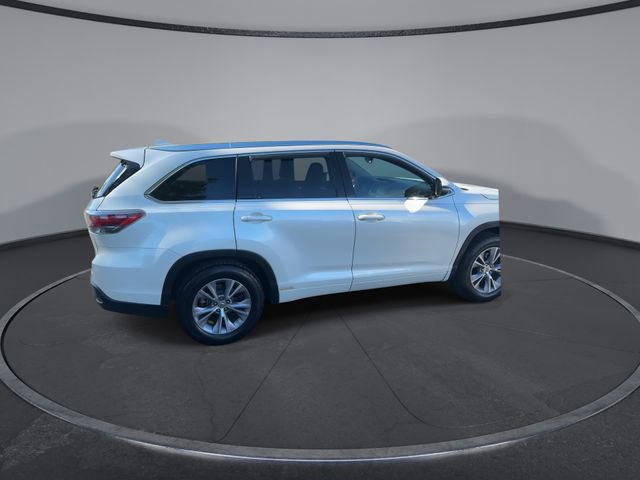 Used 2014 Toyota Highlander XLE image 15