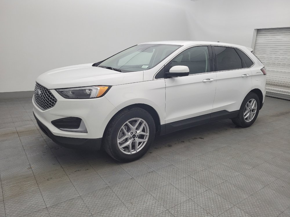 Used 2024 Ford Edge SEL image 2