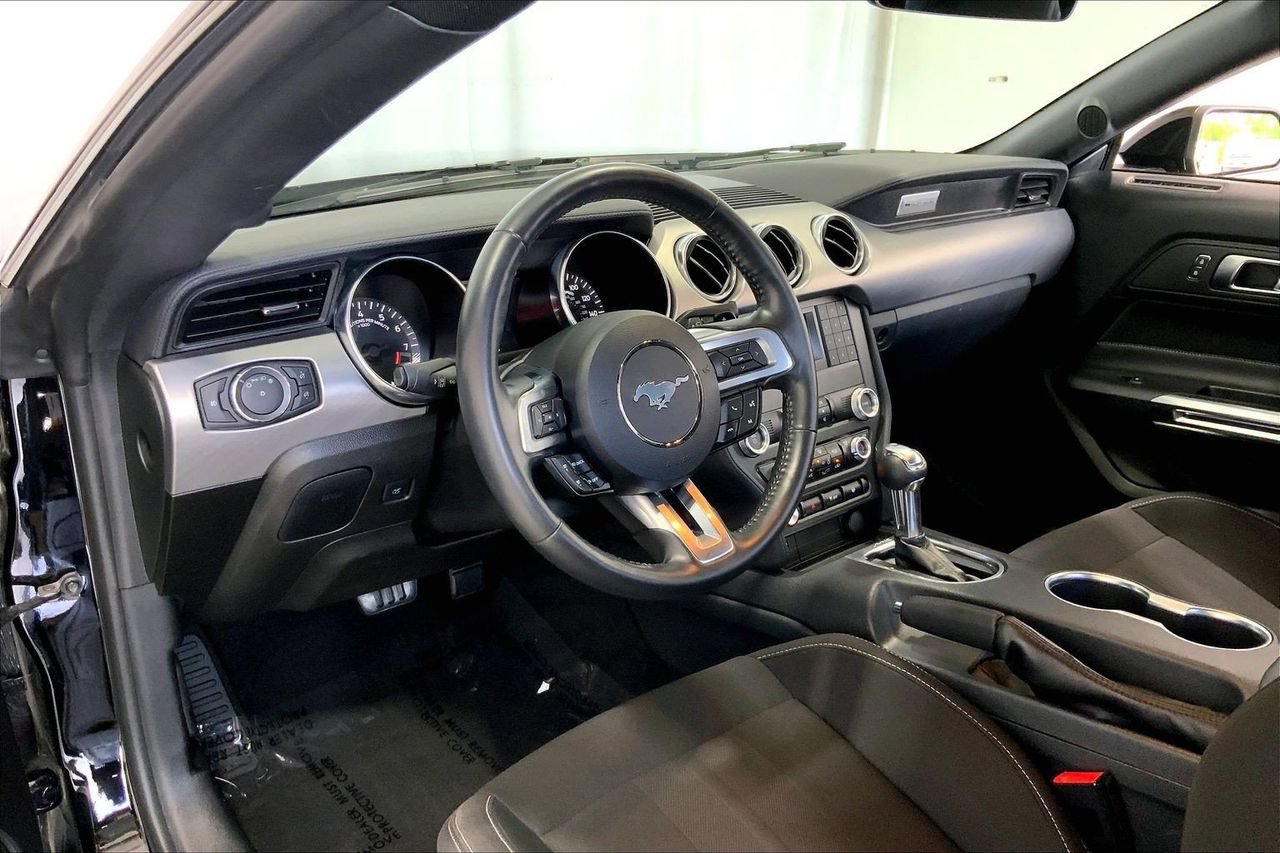 Used 2022 Ford Mustang GT RWD image 14