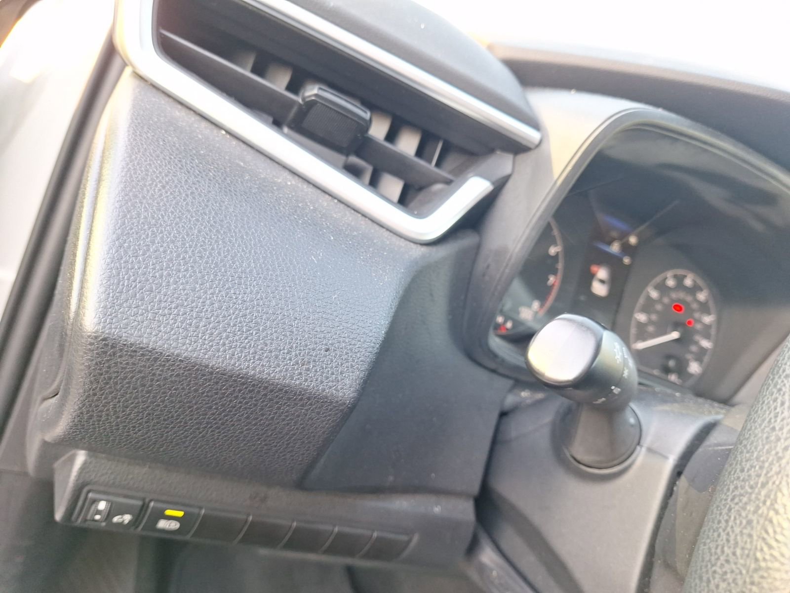 Used 2023 Toyota Corolla LE image 18