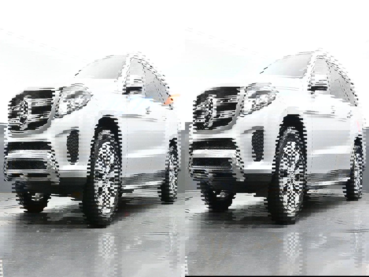 Used 2019 Mercedes-Benz GLS 450 4MATIC image 48