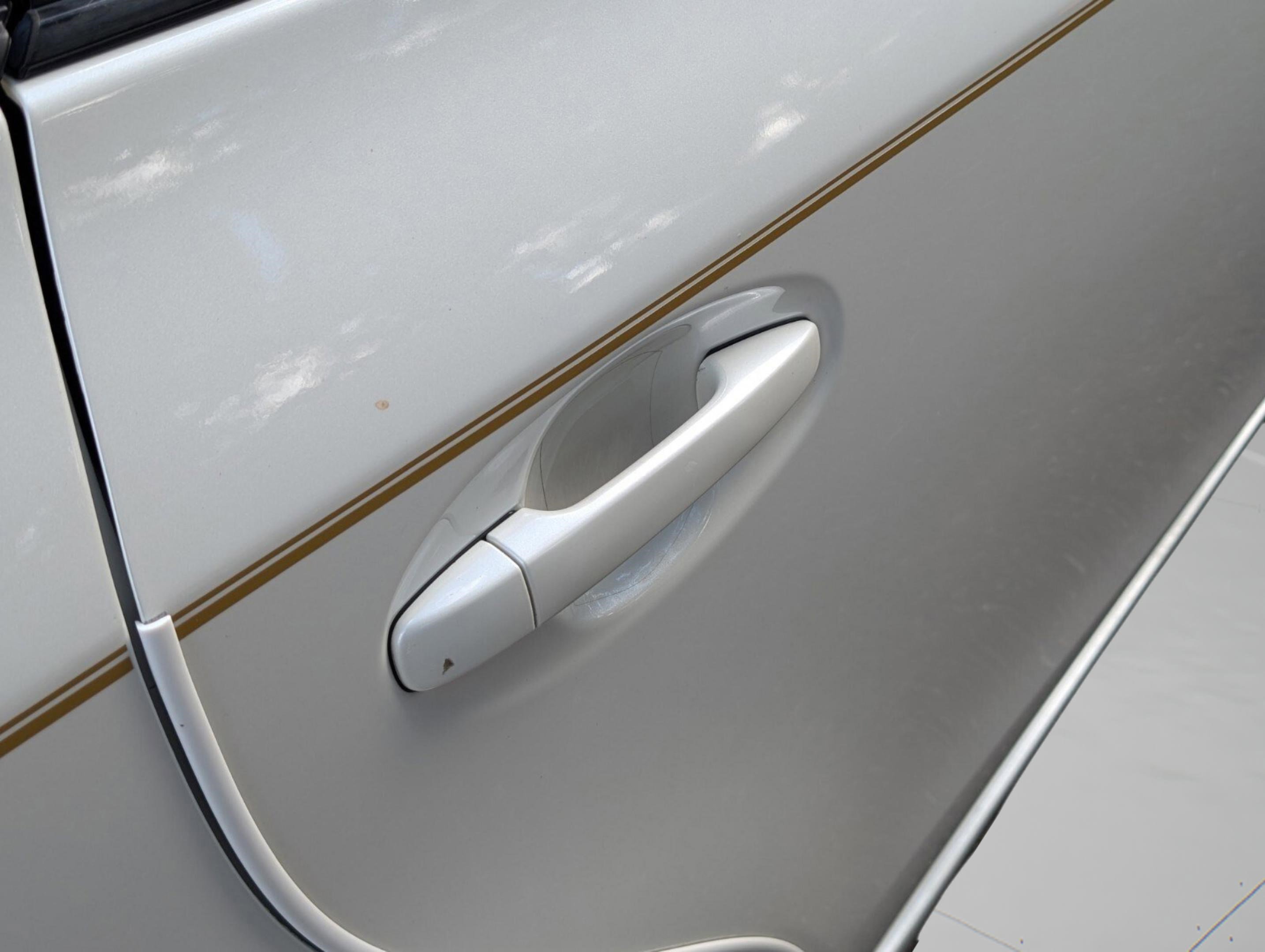 Used 2013 Toyota Prius V Five image 28