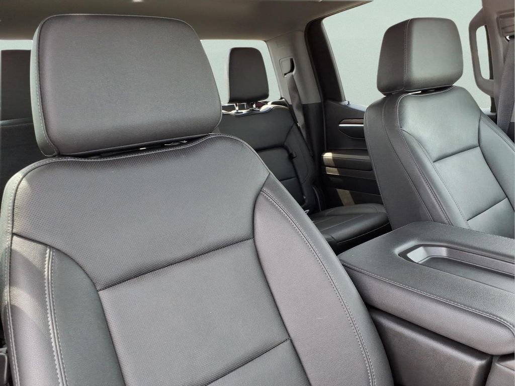 Used 2024 GMC Sierra 1500 SLT image 17