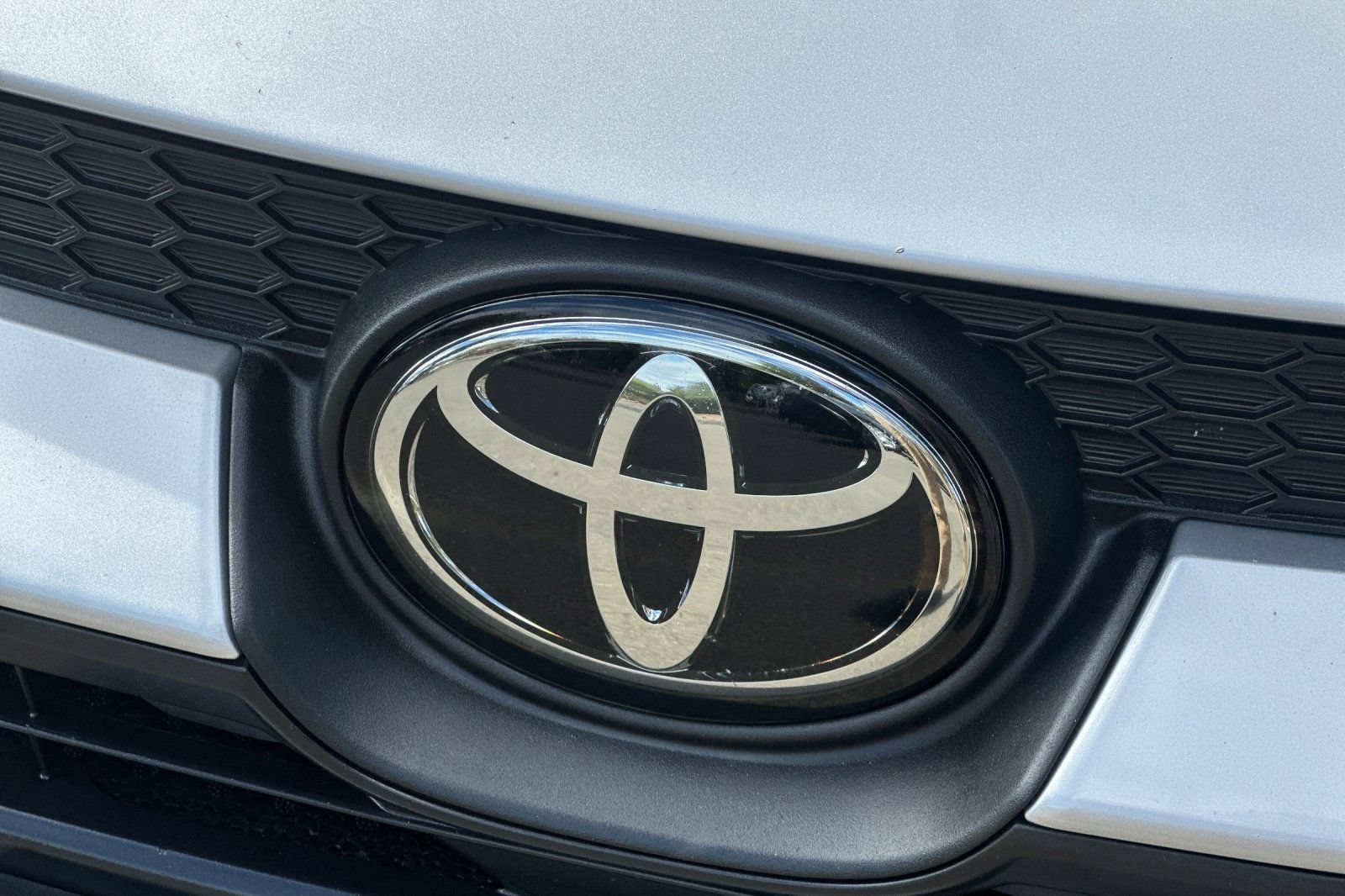 Used 2024 Toyota Corolla LE FWD image 44