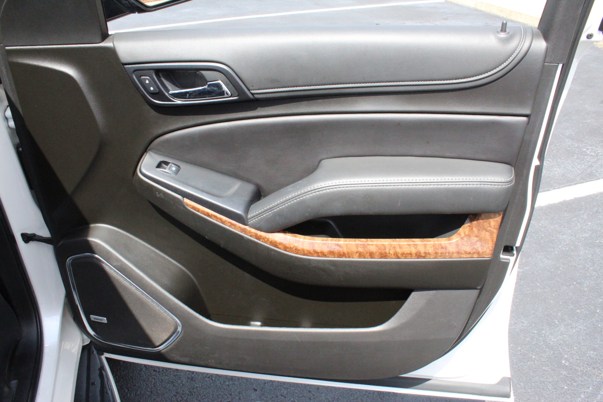 Used 2019 Chevrolet Tahoe Premier RWD image 37