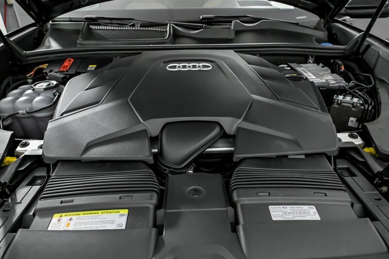 Used 2020 Audi Q8 Prestige AWD/4WD image 13