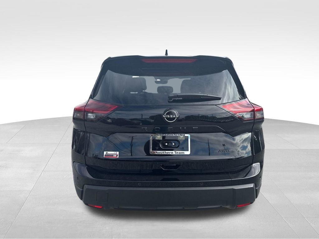 New 2026 Nissan Rogue Dark Armor image 5