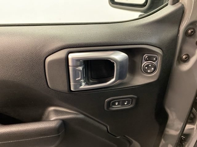 Used 2023 Jeep Wrangler Sport AWD/4WD image 18