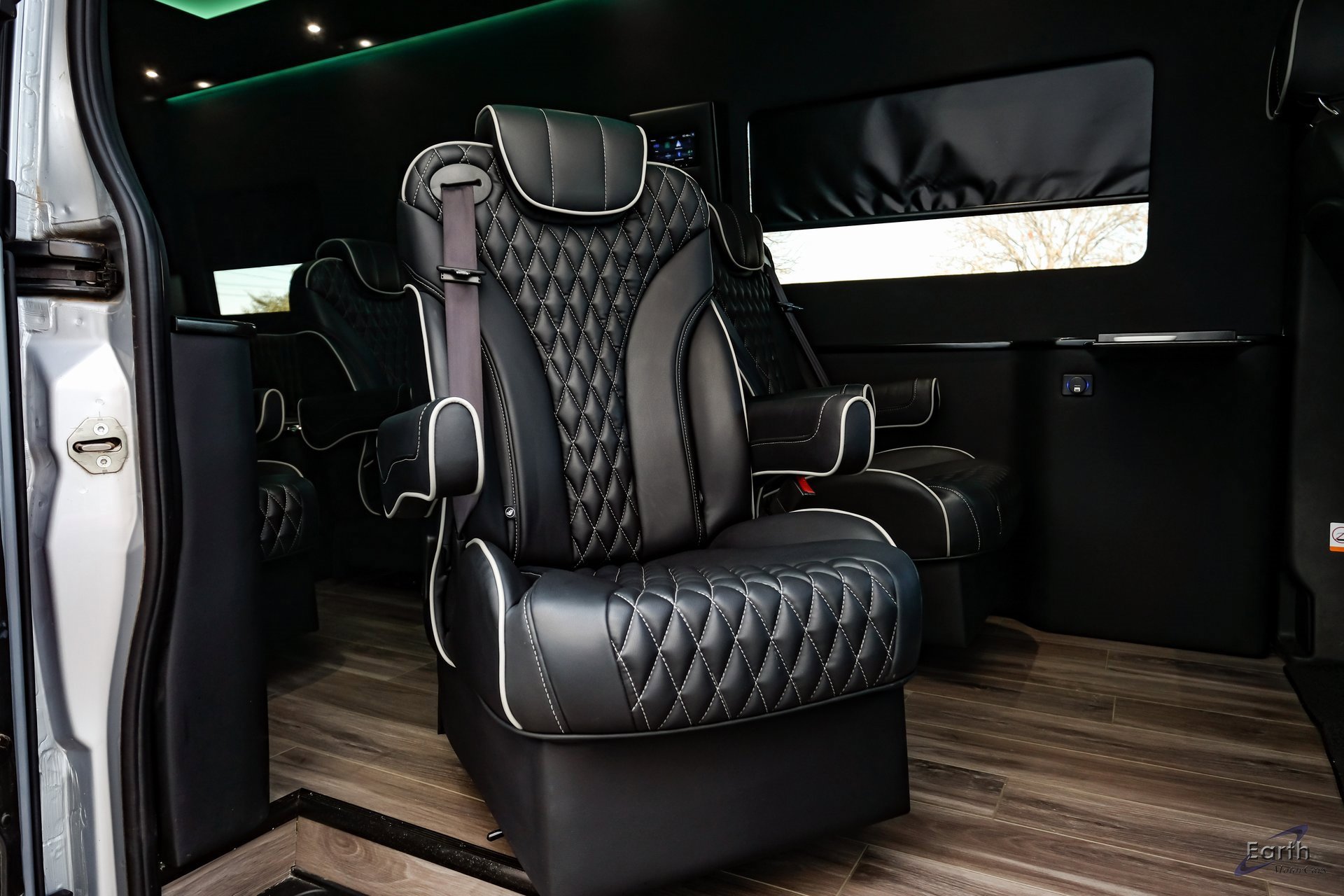 Used 2023 Mercedes-Benz Sprinter 3500 w/ Parking Package image 71