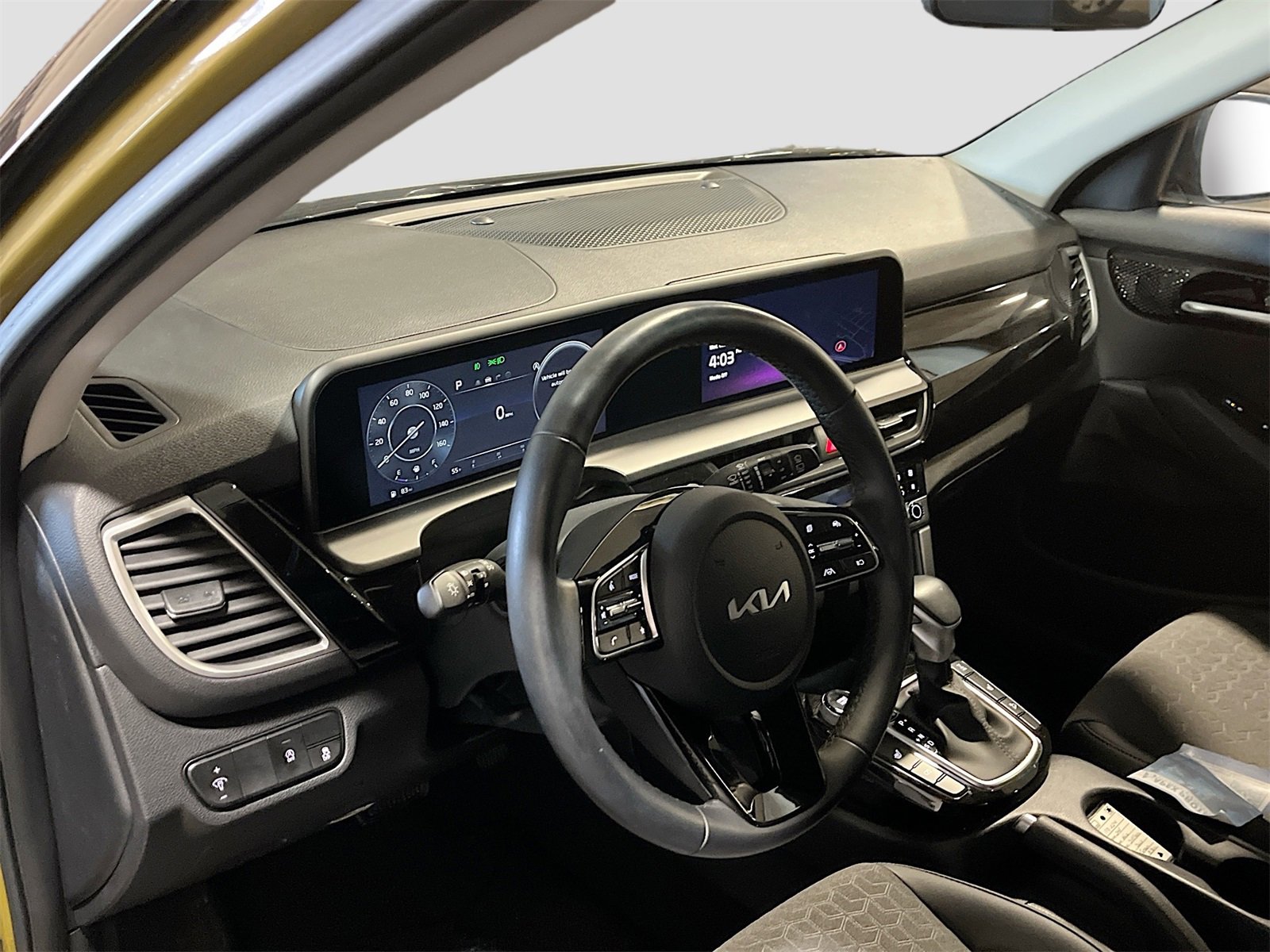 Used 2024 Kia Seltos S image 9