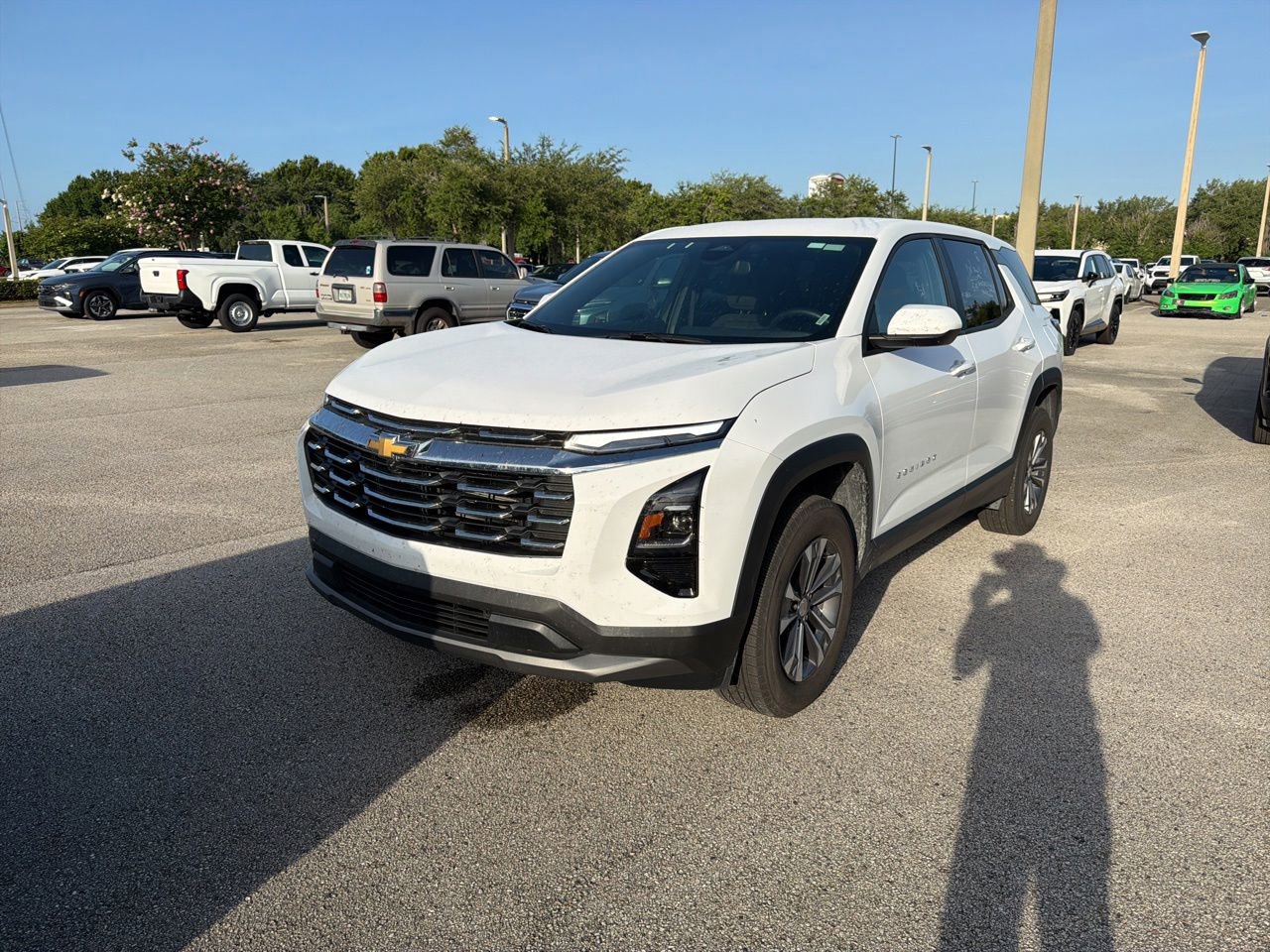Used 2026 Chevrolet Equinox LT FWD image 1
