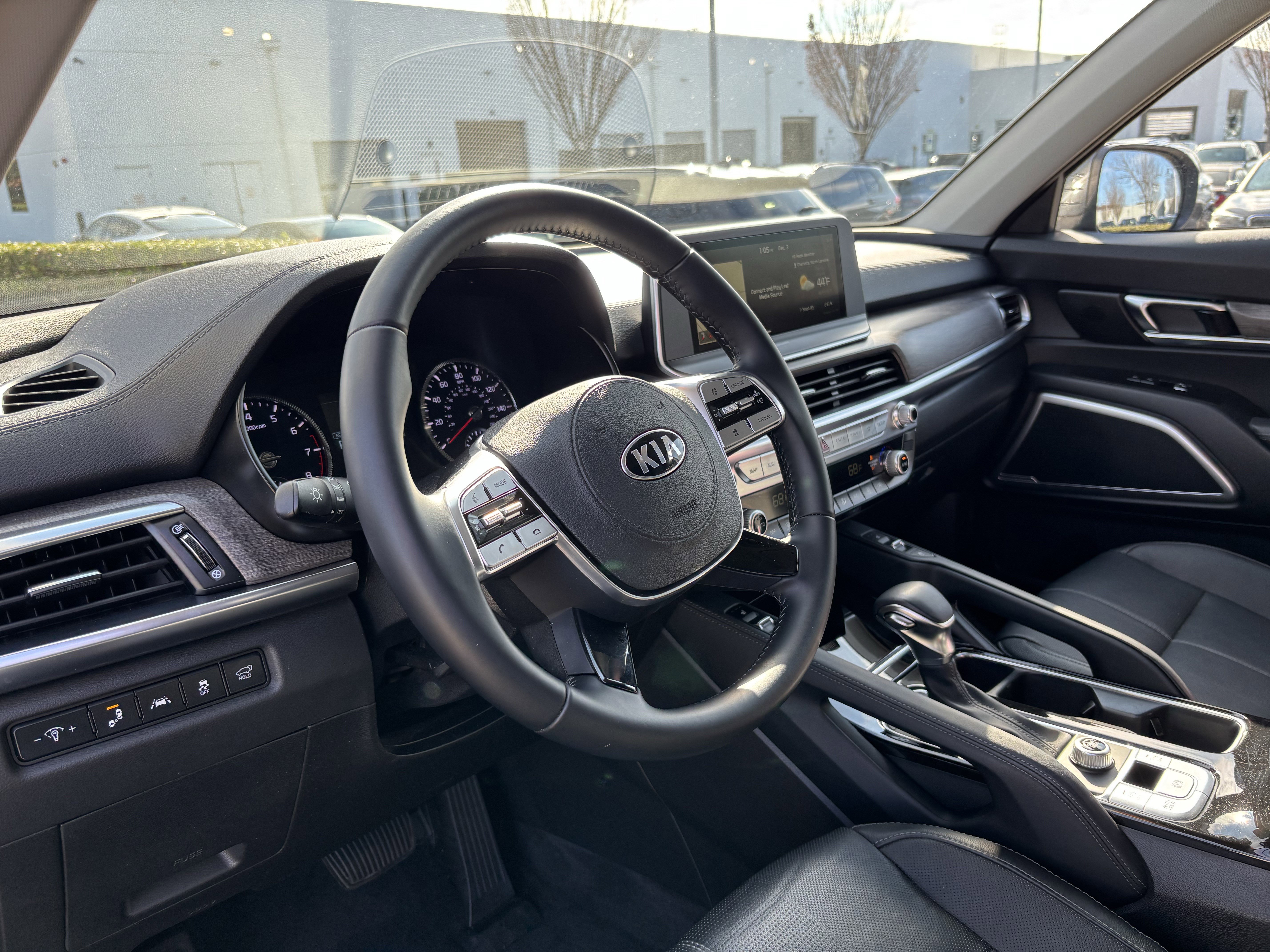 Used 2020 Kia Telluride EX w/ EX Premium Package image 17