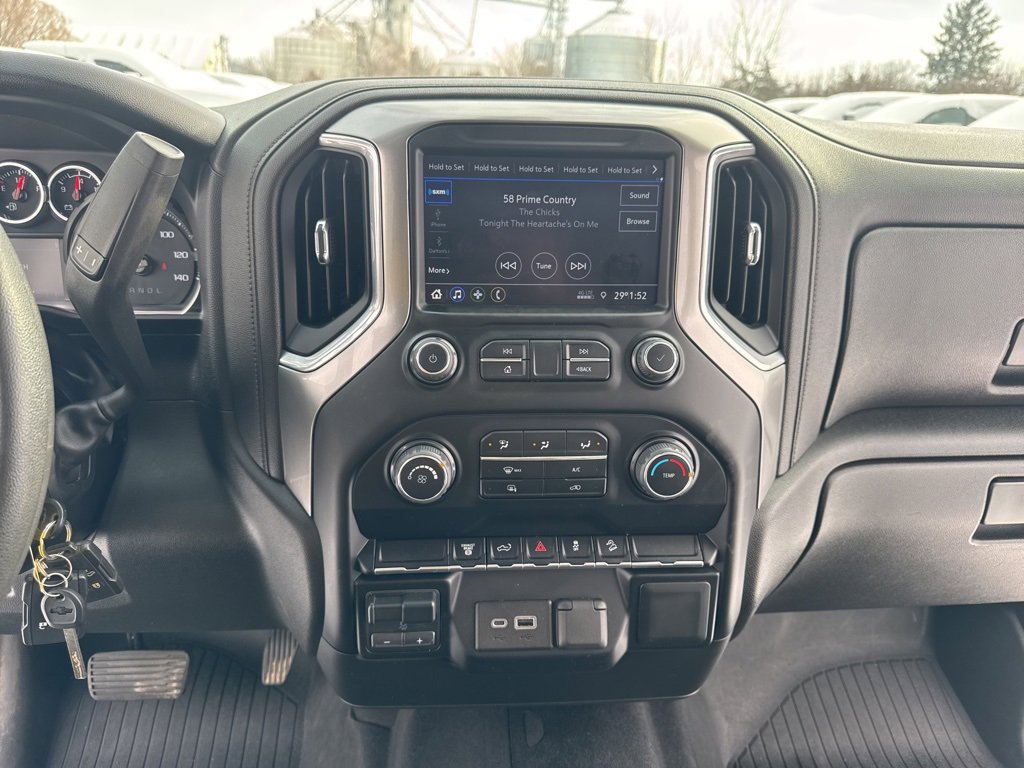 Used 2022 Chevrolet Silverado 3500 LT image 15