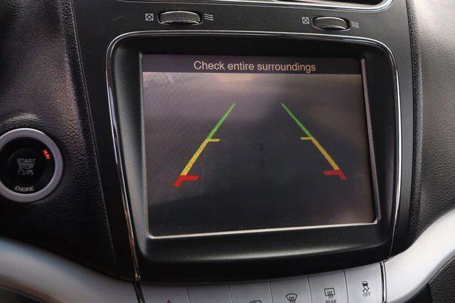 Used 2015 Dodge Journey R/T w/ Flexible Seating Group FWD image 20