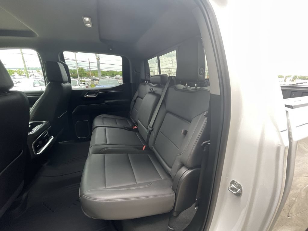 Certified 2025 Chevrolet Silverado 1500 LTZ AWD/4WD image 24