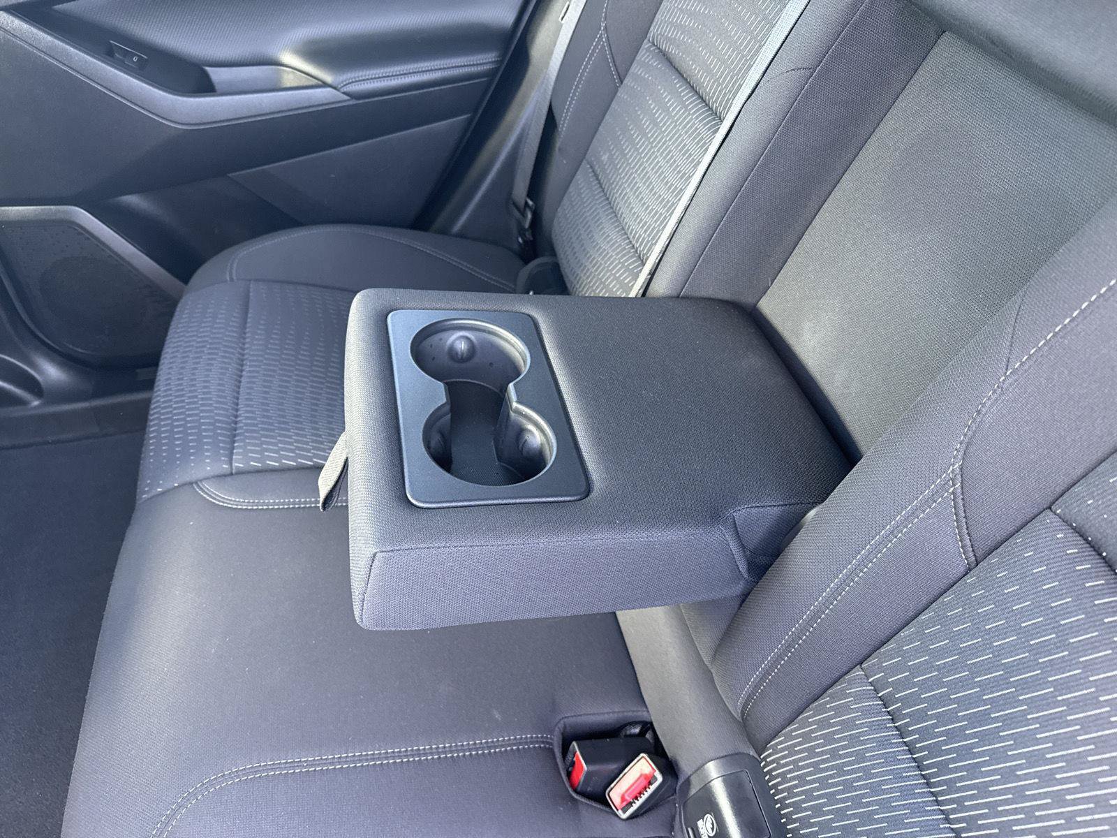 Used 2025 Chevrolet Equinox LT w/ Safety and Technology Package FWD image 11