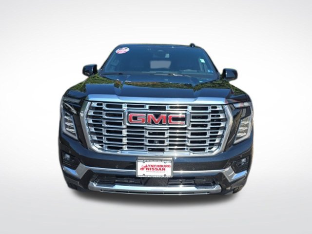 Used 2025 GMC Yukon XL Denali AWD/4WD image 9