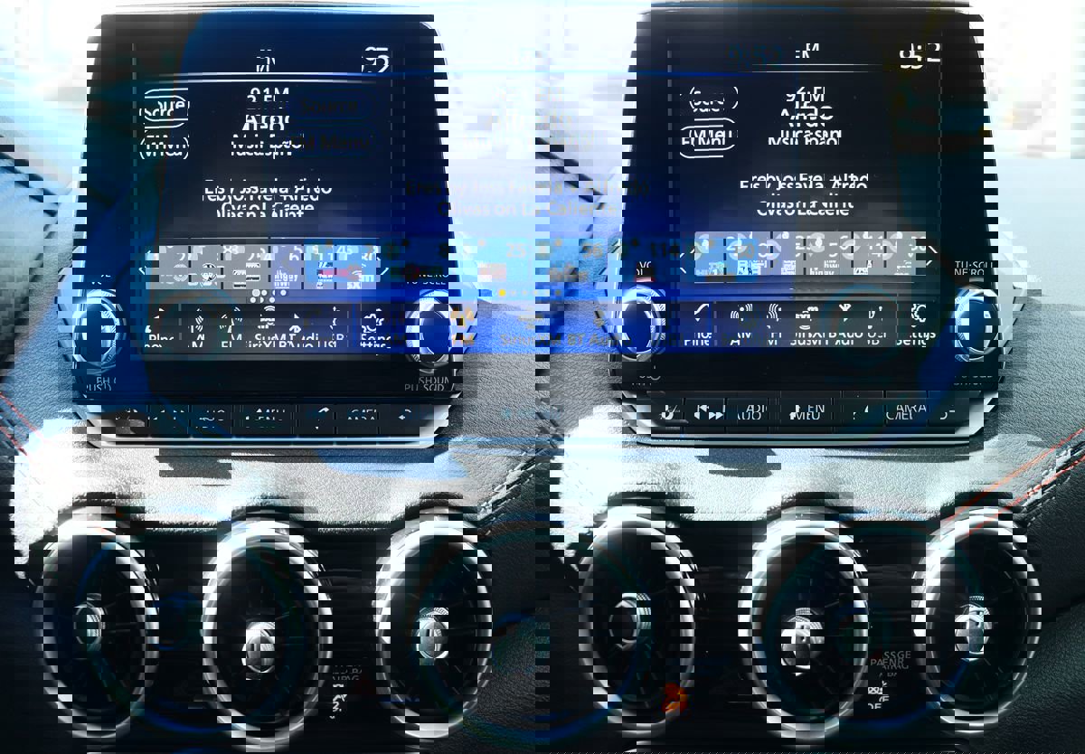 Used 2024 Nissan Sentra SR image 46