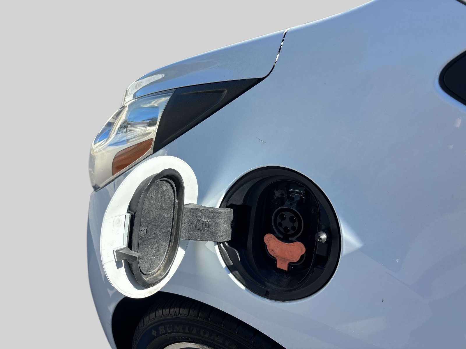 Used 2015 Chevrolet Spark LT FWD image 6