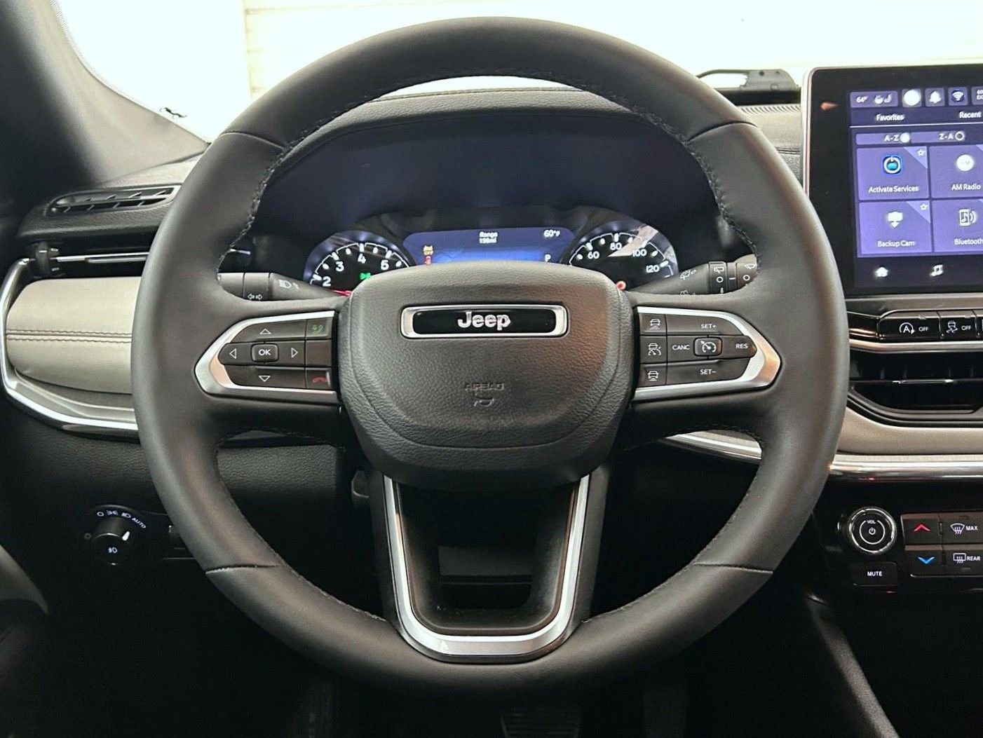 Certified 2024 Jeep Compass Limited image 11