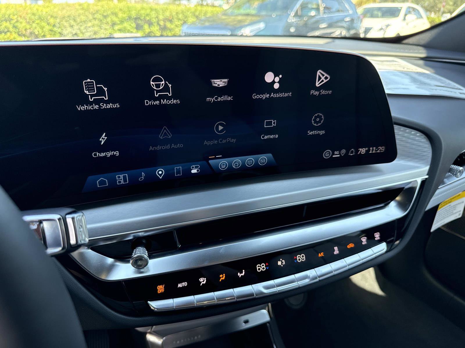 New 2026 Cadillac Lyriq Luxury image 25