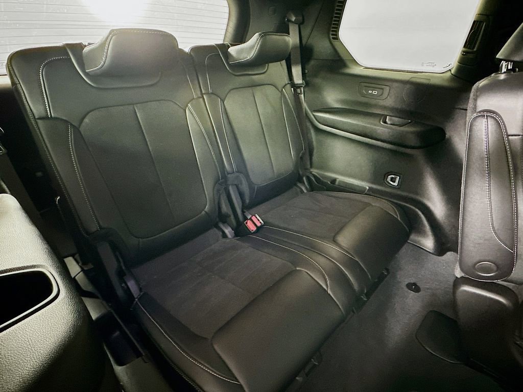 Certified 2023 Jeep Grand Cherokee L Laredo image 39