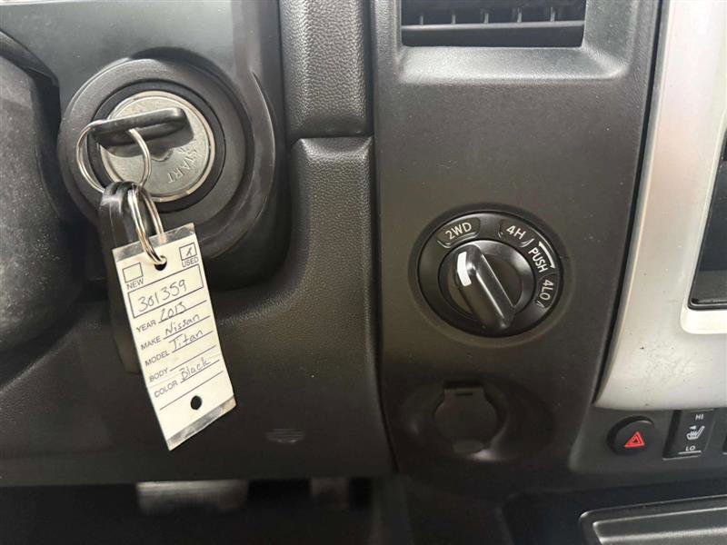 Used 2013 Nissan Titan PRO-4X image 31