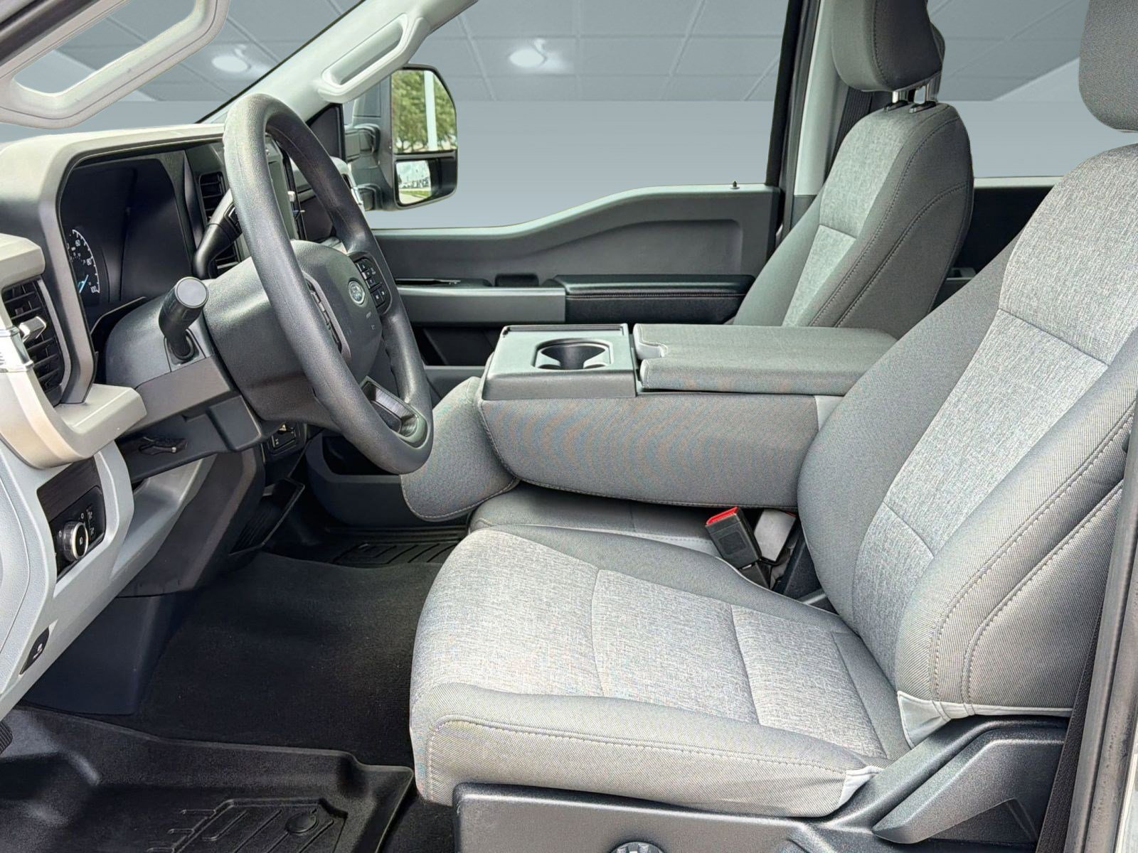 Used 2024 Ford F250 XL w/ STX Appearance Package AWD/4WD image 22