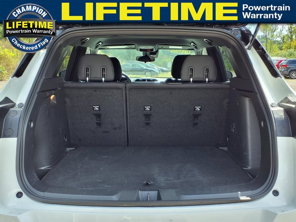 Used 2023 Chevrolet TrailBlazer RS AWD/4WD image 11