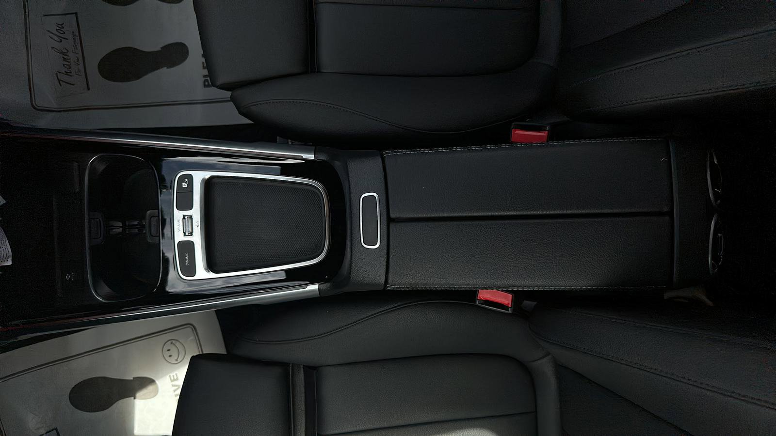 Used 2024 Mercedes-Benz GLB 250 4MATIC image 13