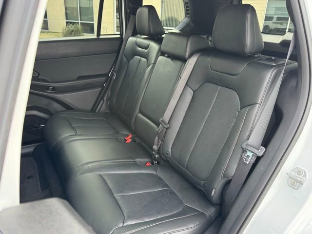 New 2026 Jeep Cherokee Overland image 27