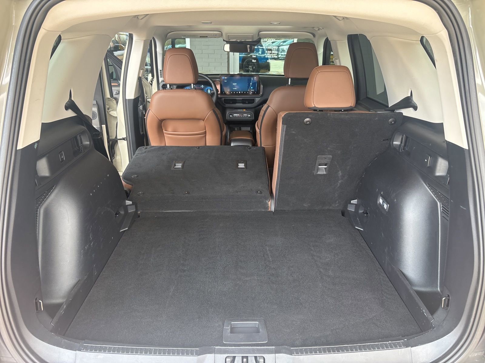 Used 2025 Ford Bronco Sport Outer Banks w/ Outer Banks Tech Package+ AWD/4WD image 41