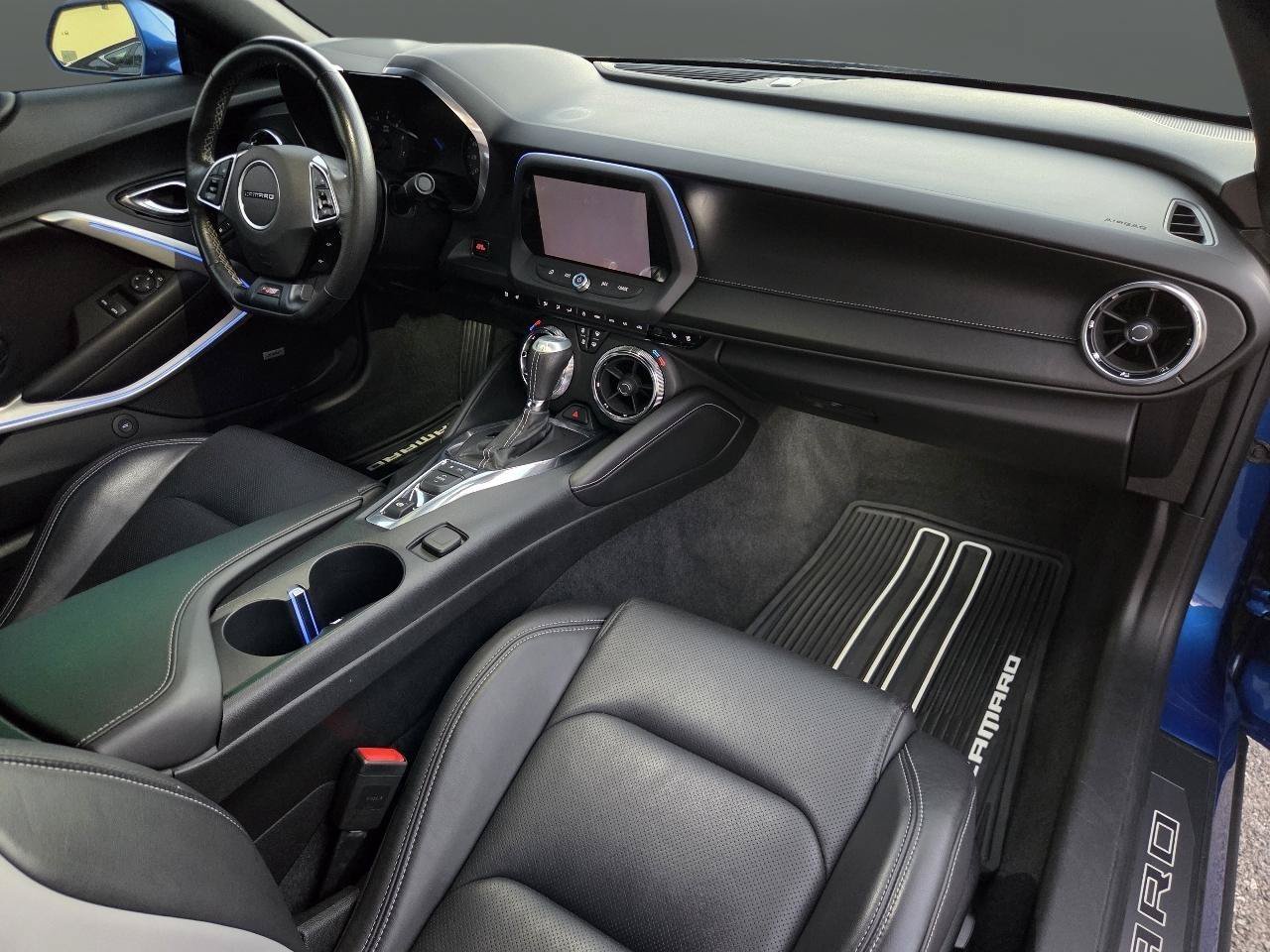 Used 2018 Chevrolet Camaro SS RWD image 15