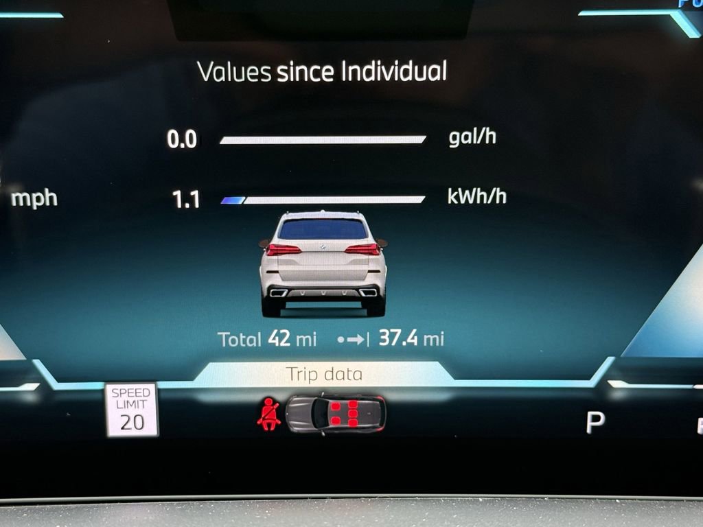 New 2026 BMW X5 xDrive50e w/ Executive Package image 31