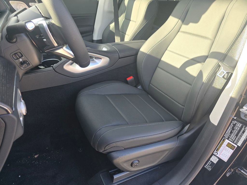 New 2026 Mercedes-Benz GLS 450 4MATIC image 24