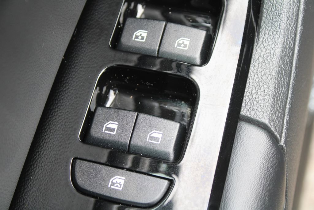 Used 2024 Kia Sportage SX image 20