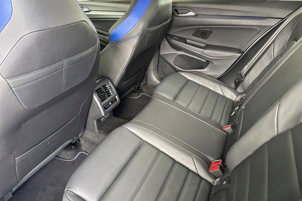 Used 2023 Volkswagen Golf R image 11