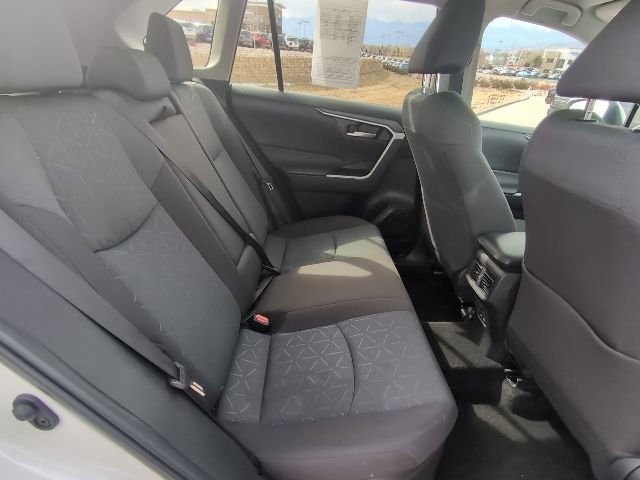 Used 2025 Toyota RAV4 XLE image 30
