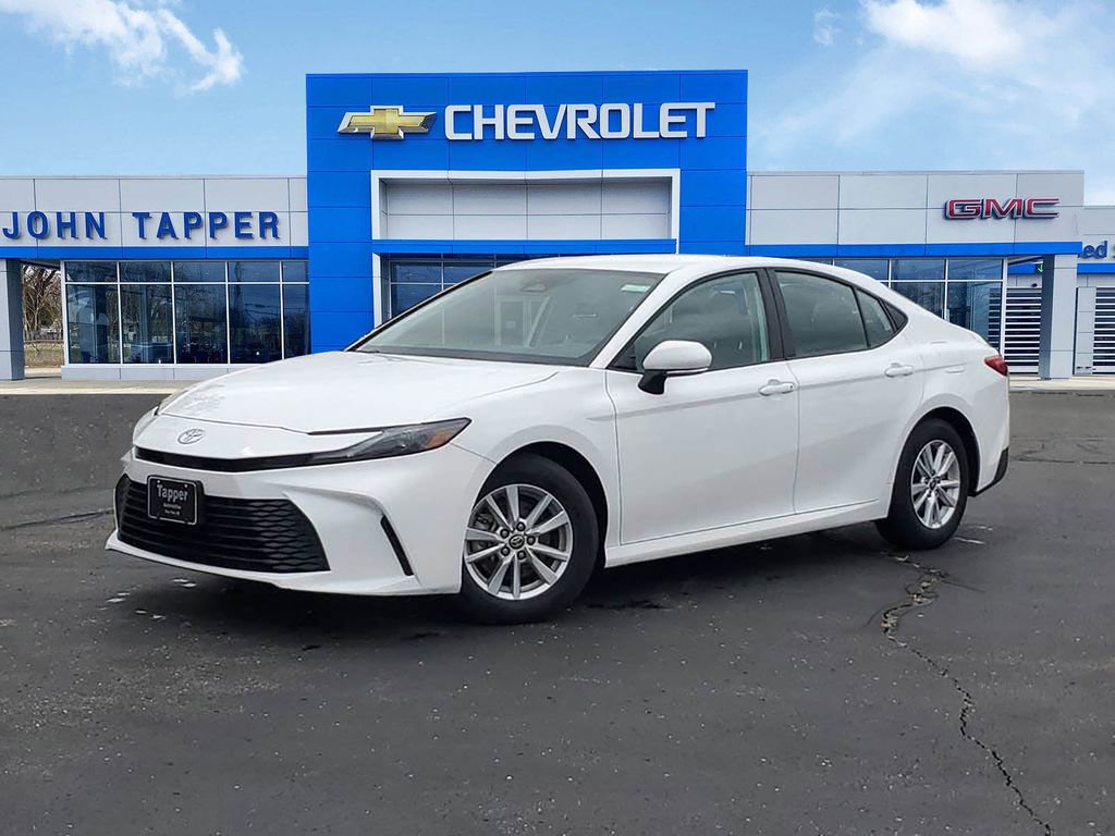 Used 2025 Toyota Camry LE FWD image 1