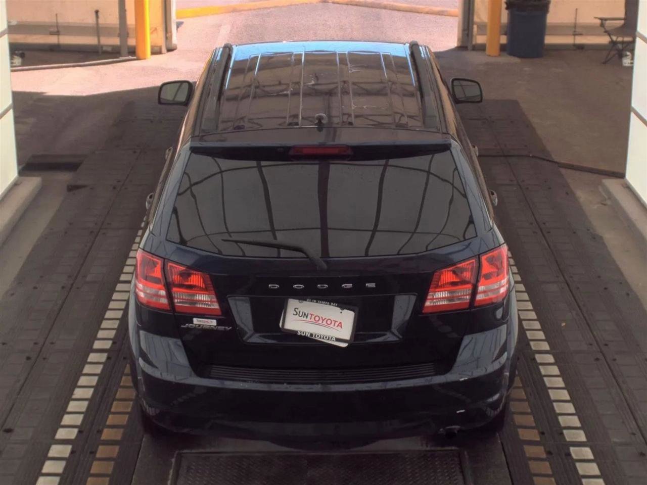 Used 2017 Dodge Journey SE image 6