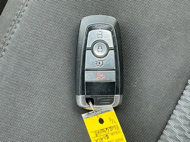Used 2023 Ford Explorer XLT RWD image 35