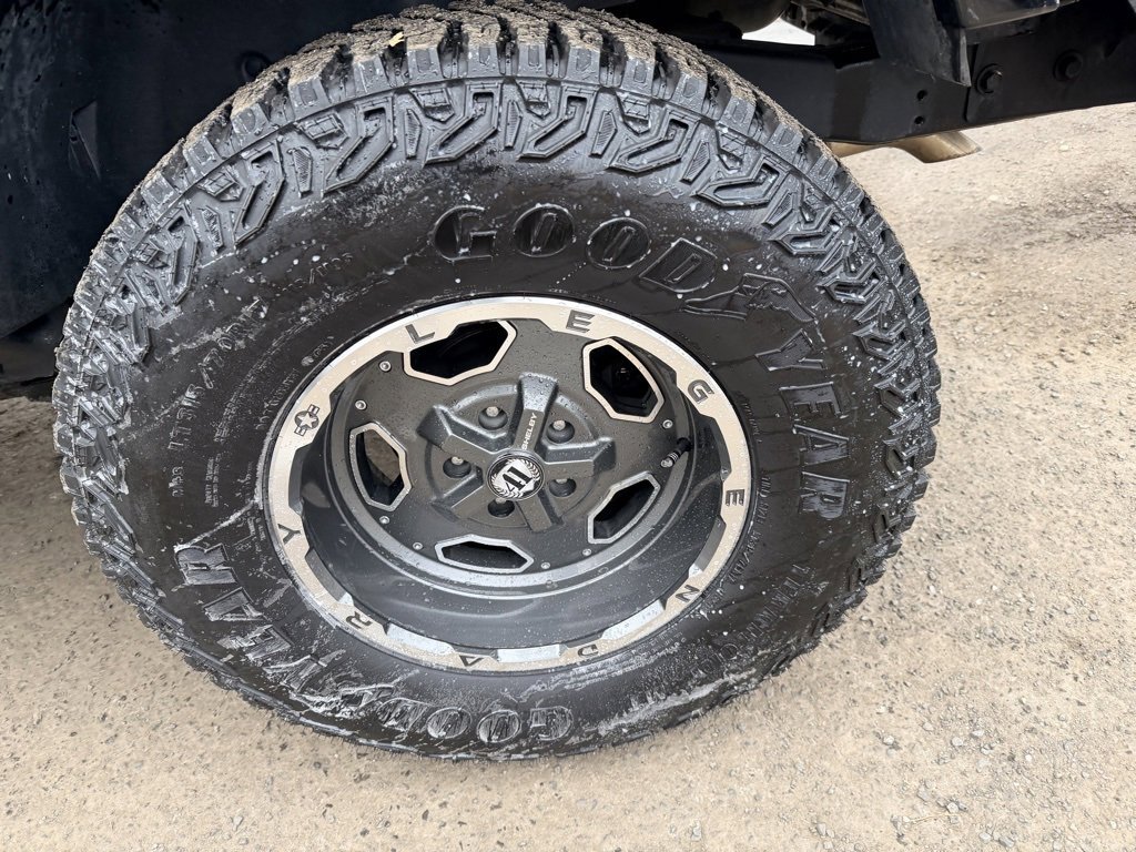 Used 2013 Jeep Wrangler Unlimited Sahara image 13