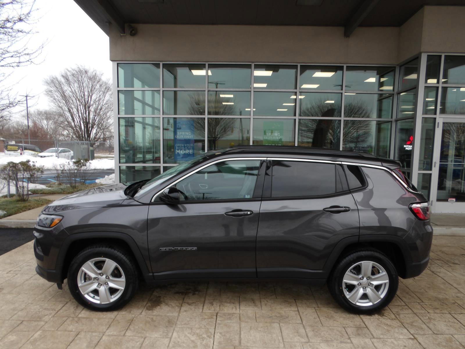 Used 2022 Jeep Compass Latitude w/ Convenience Group image 4