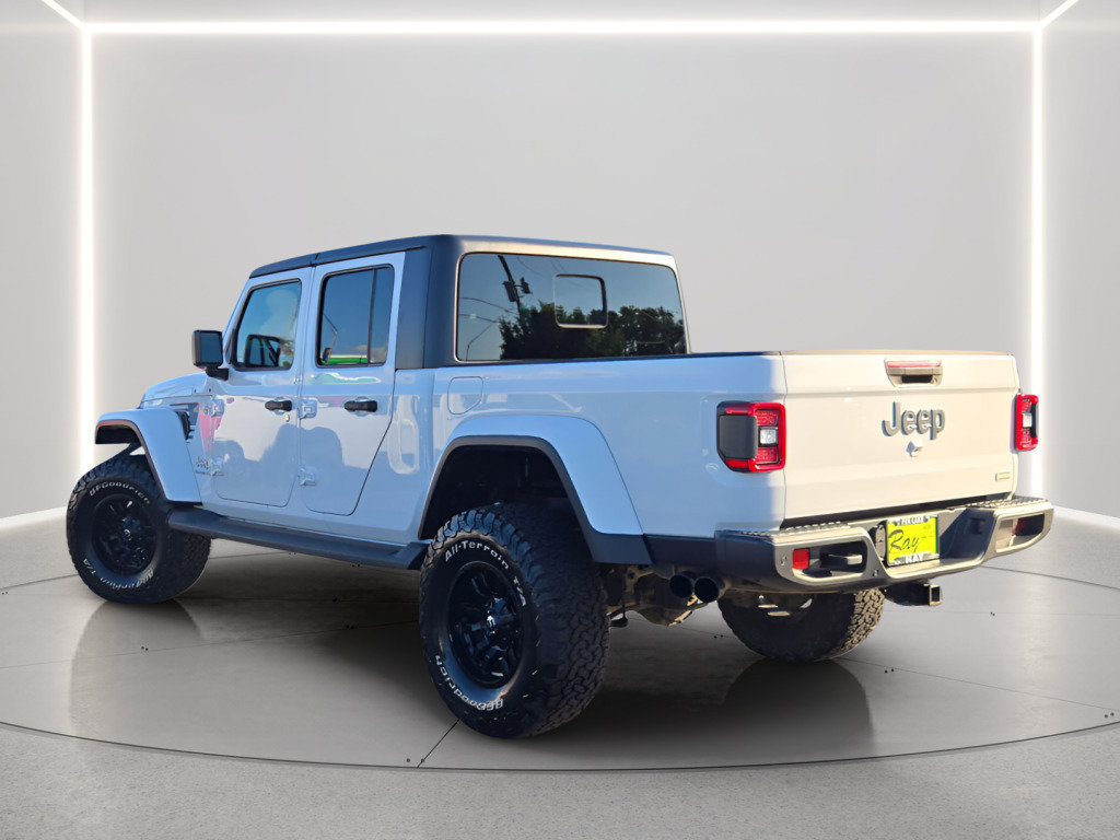 Certified 2020 Jeep Gladiator Overland AWD/4WD image 16