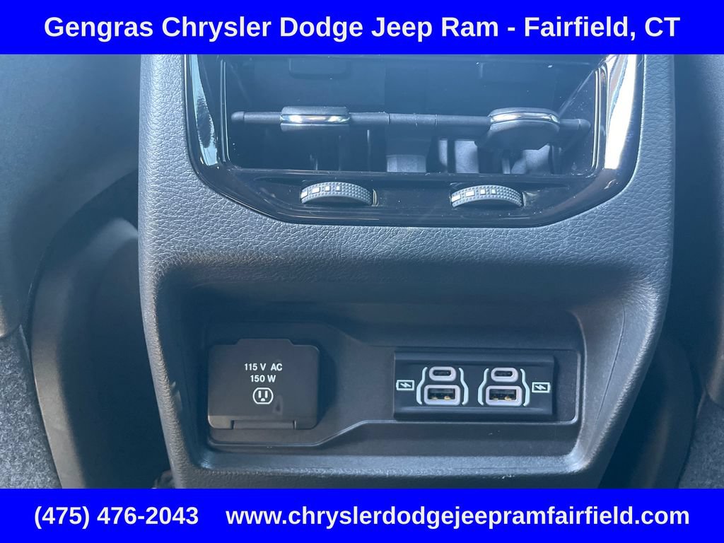 Certified 2024 Jeep Grand Cherokee Altitude AWD/4WD image 41